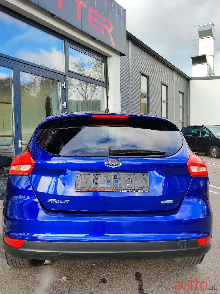 2015' Ford Focus photo #5