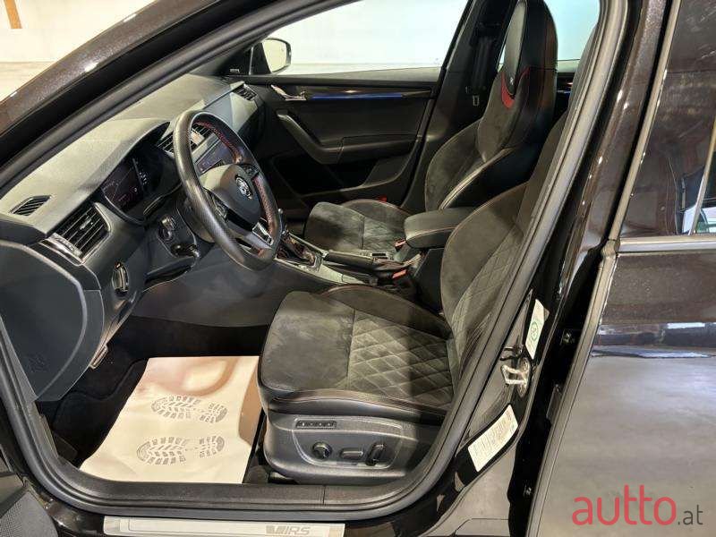 2020' Skoda Octavia photo #2