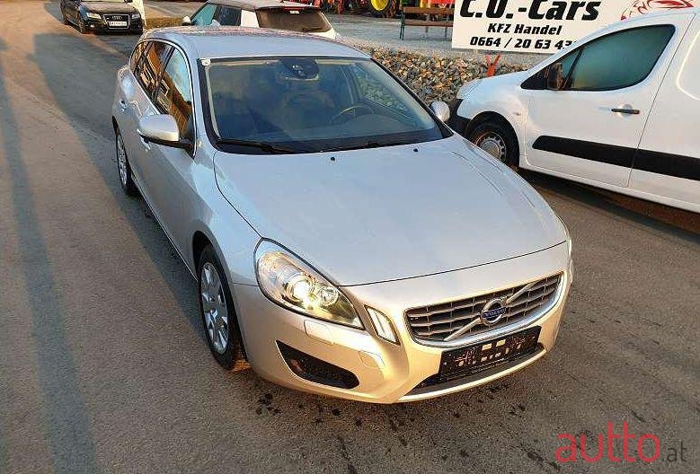 2010' Volvo V60 photo #1