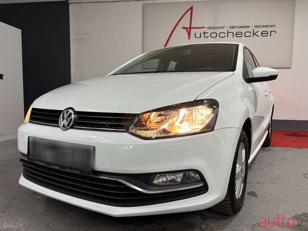 2017' Volkswagen Polo photo #1