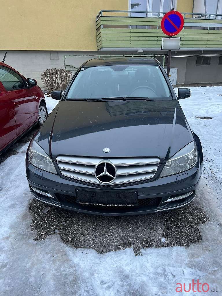 2010' Mercedes-Benz C-Klasse photo #1