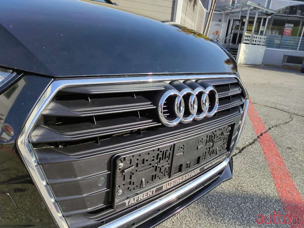 2017' Audi A4 photo #4