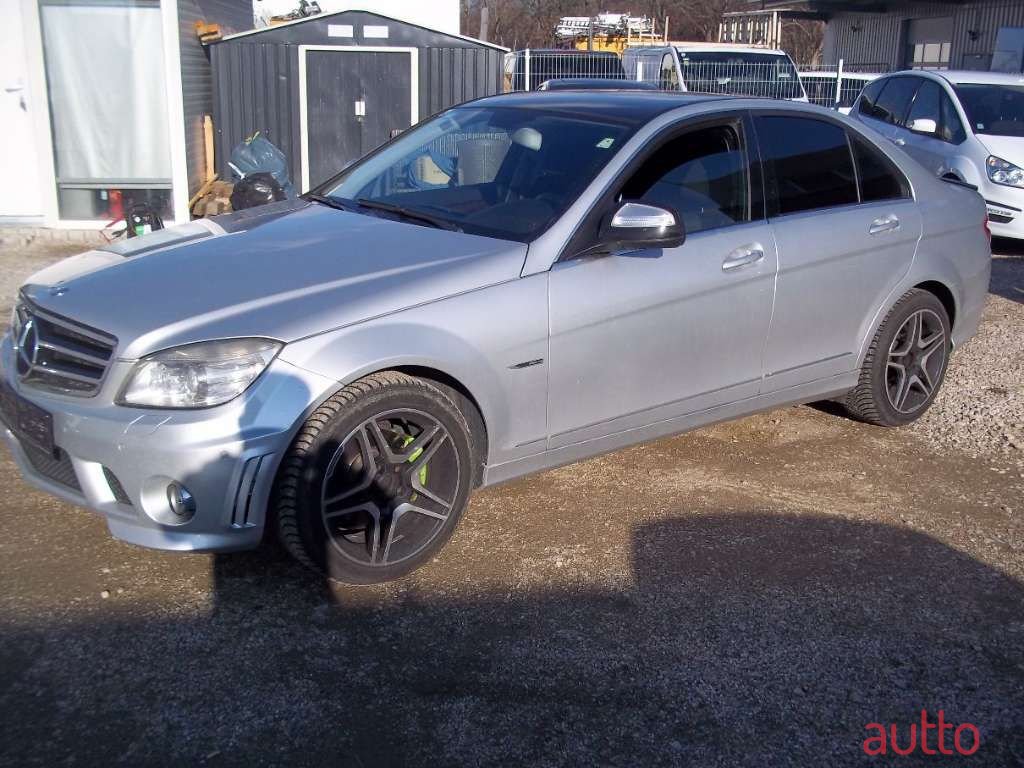 2007' Mercedes-Benz C-Klasse photo #2