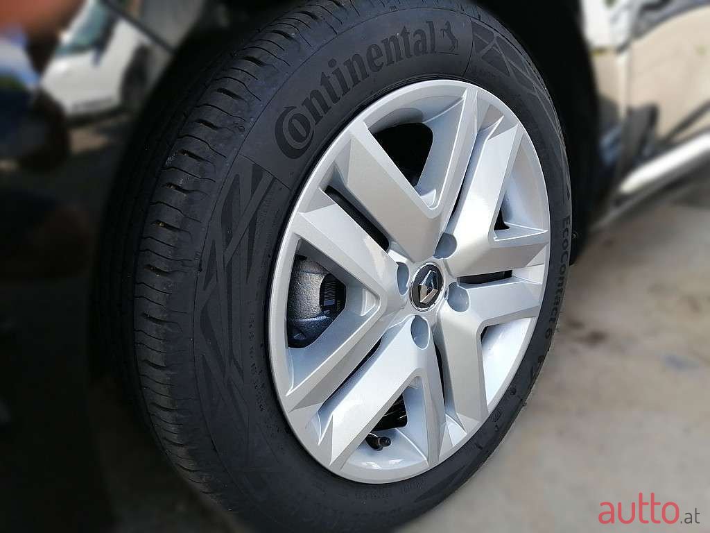 2022' Renault Clio photo #4