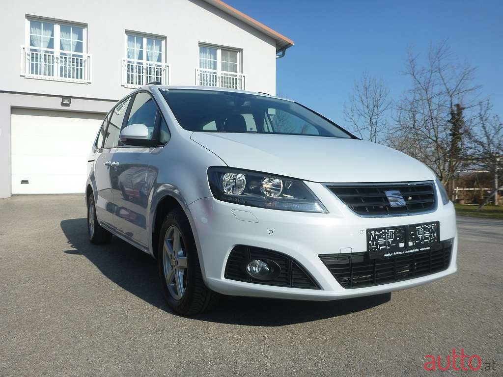 2017' SEAT Alhambra photo #2