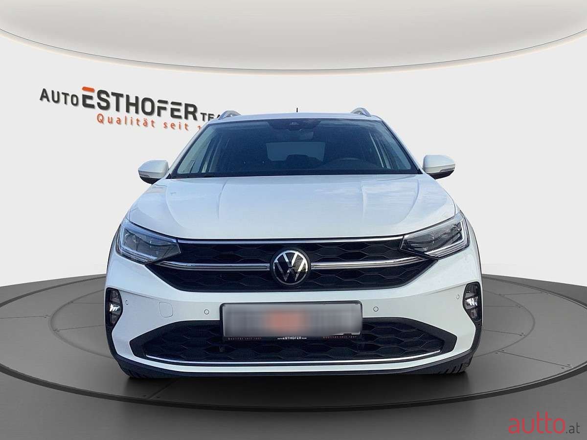2023' Volkswagen Taigo photo #2