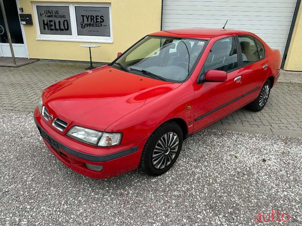 1999' Nissan Primera photo #2