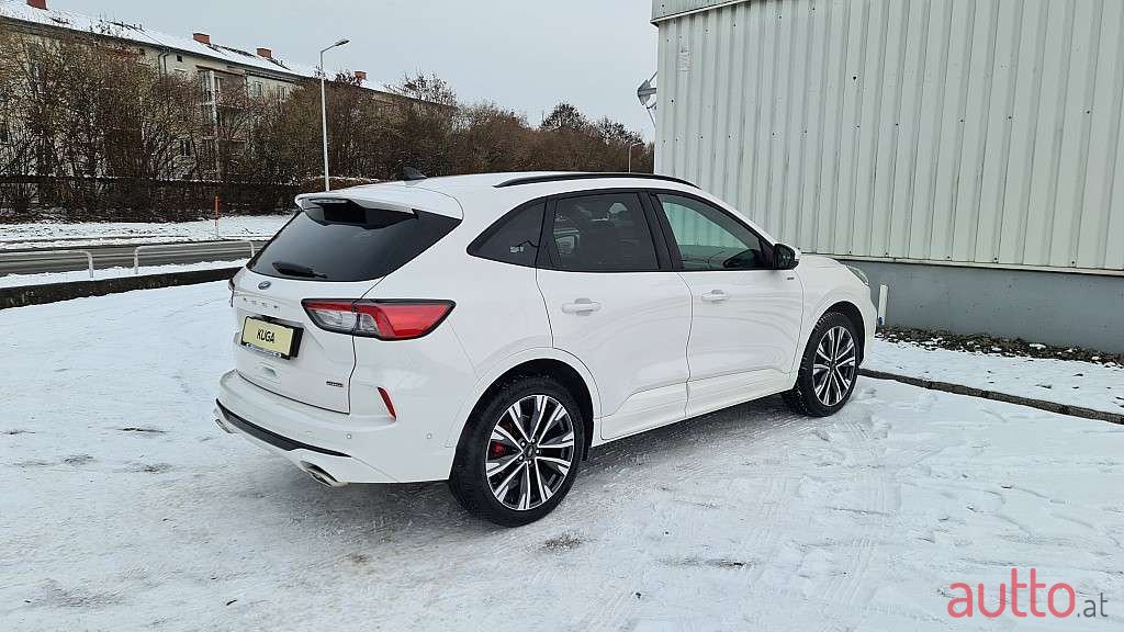 2022' Ford Kuga photo #6