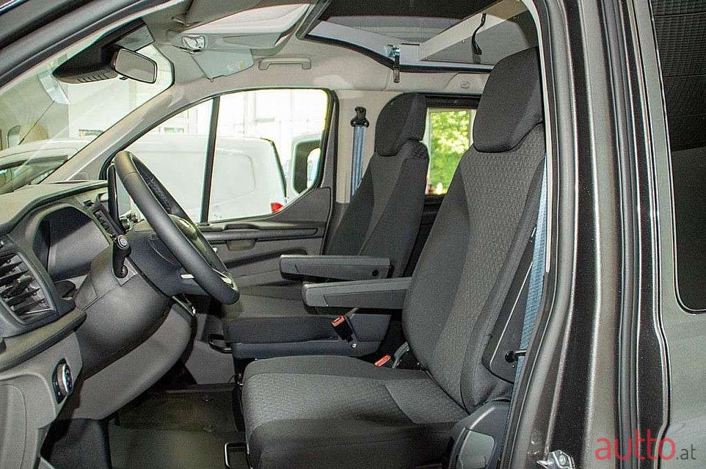 2021' Ford Transit Custom photo #6