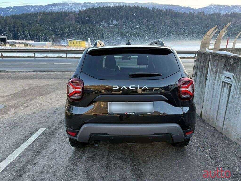 2023' Dacia Duster photo #5