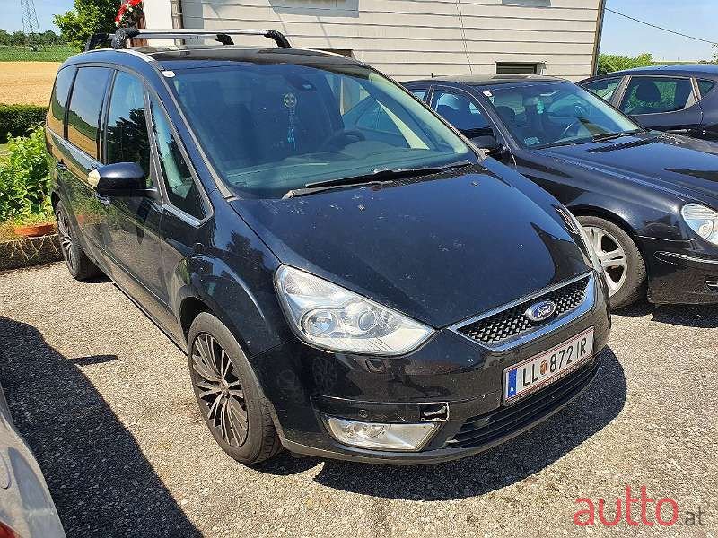 2009' Ford Galaxy photo #2