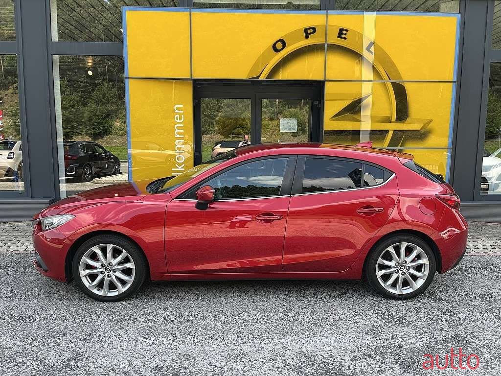 2016' Mazda Mazda3 photo #3