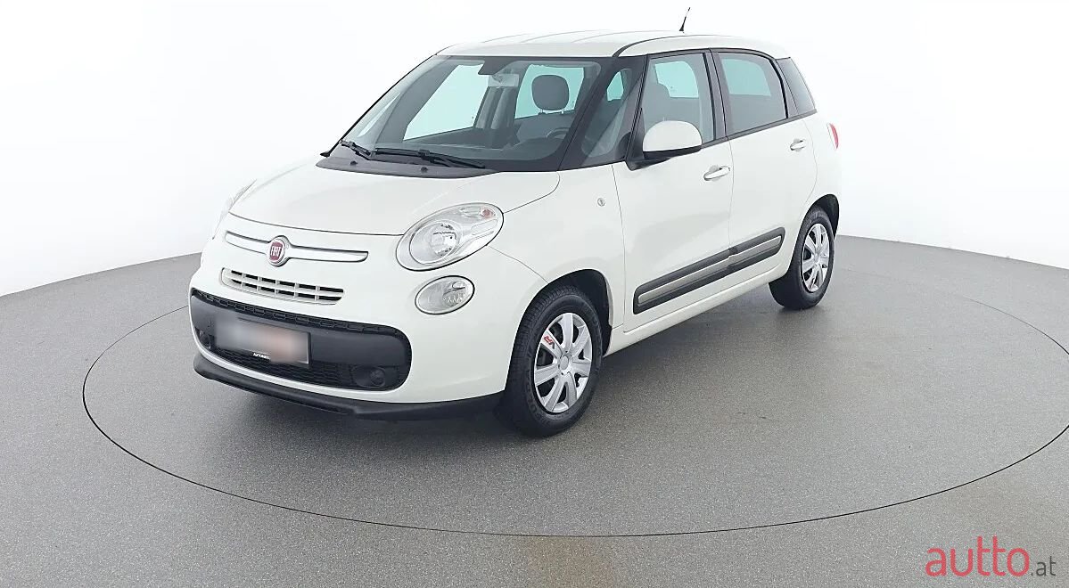 2016' Fiat 500L photo #1