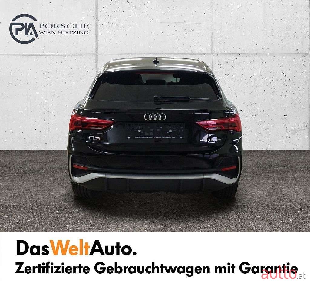 2023' Audi Q3 photo #5