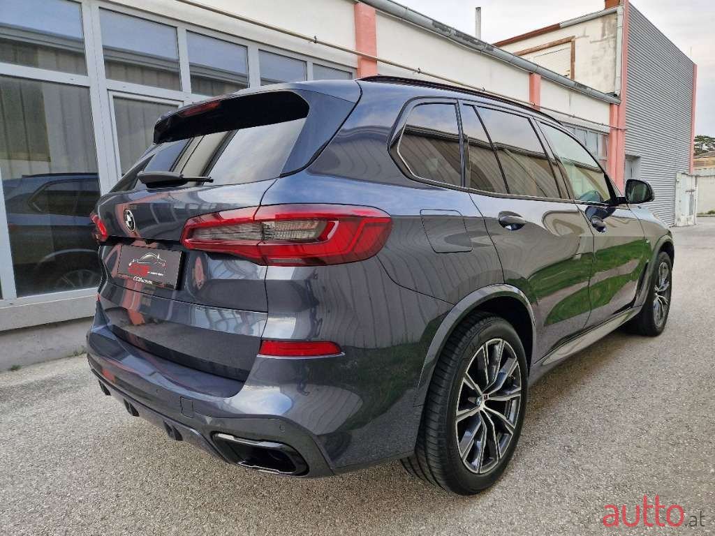 2019' BMW X5 photo #5