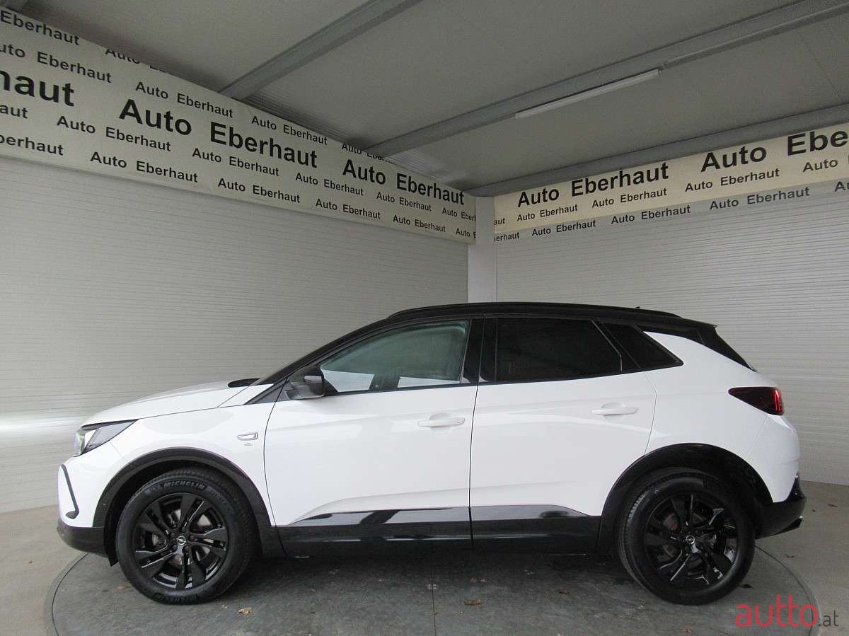 2022' Opel Grandland photo #2