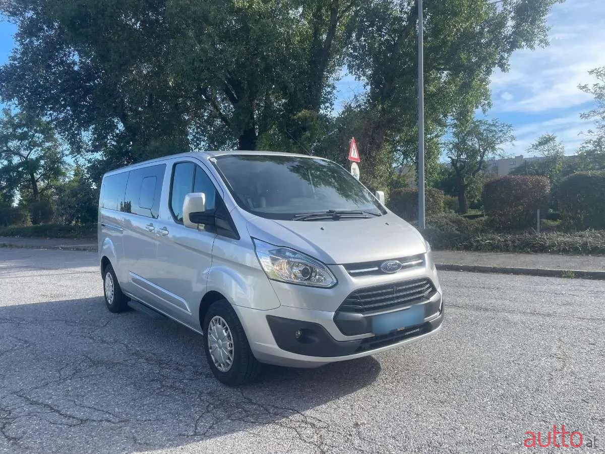 2014' Ford Tourneo photo #4