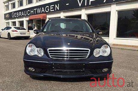 2004' Mercedes-Benz C-Klasse photo #1