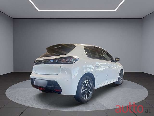 2022' Peugeot 208 photo #2