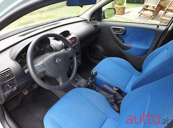 2002' Opel Corsa photo #5