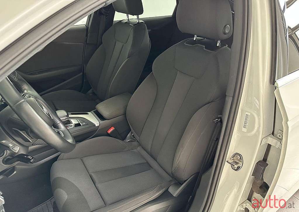 2019' Audi A4 photo #6