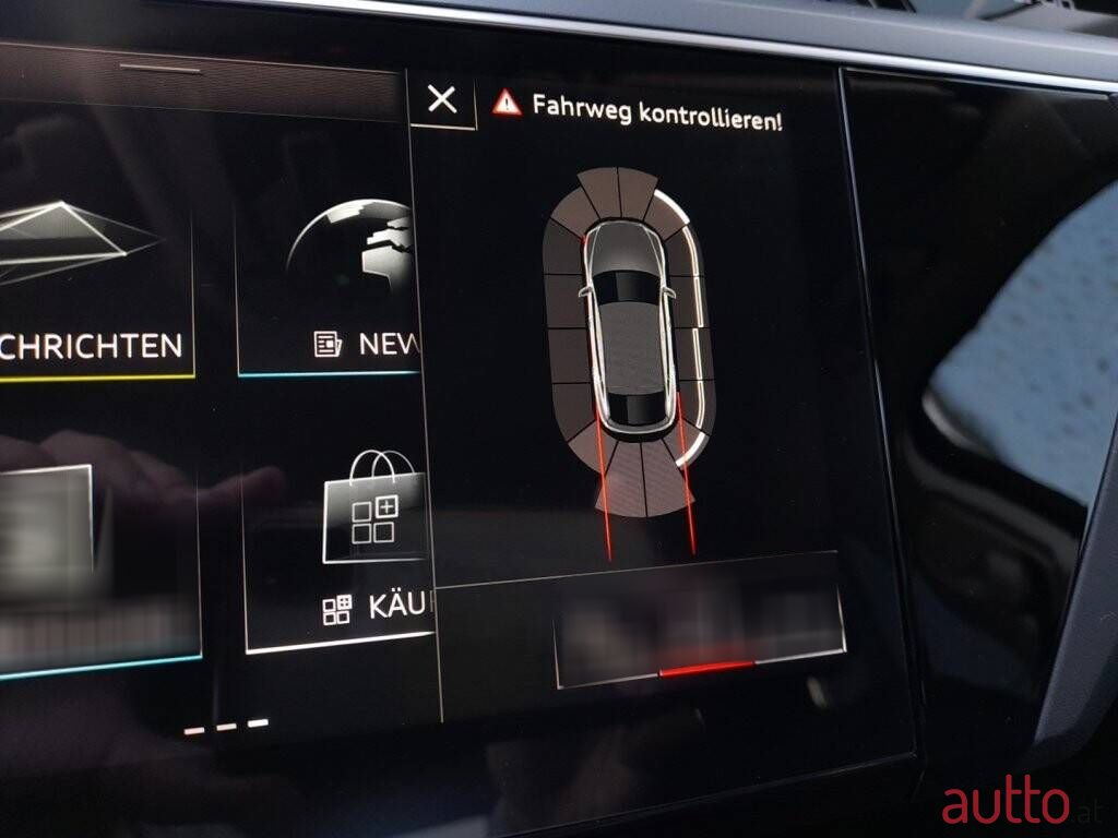 2022' Audi e-tron photo #5