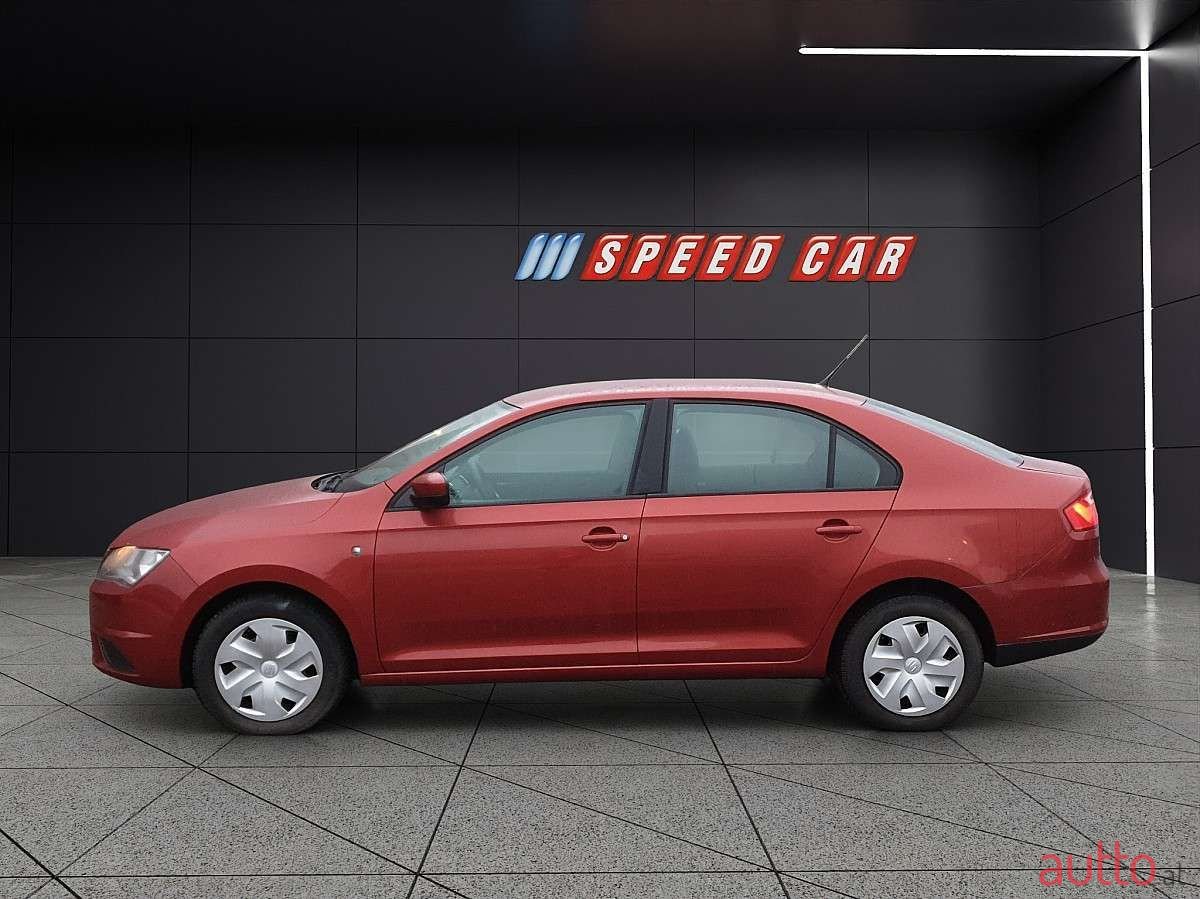 2013' SEAT Toledo photo #6