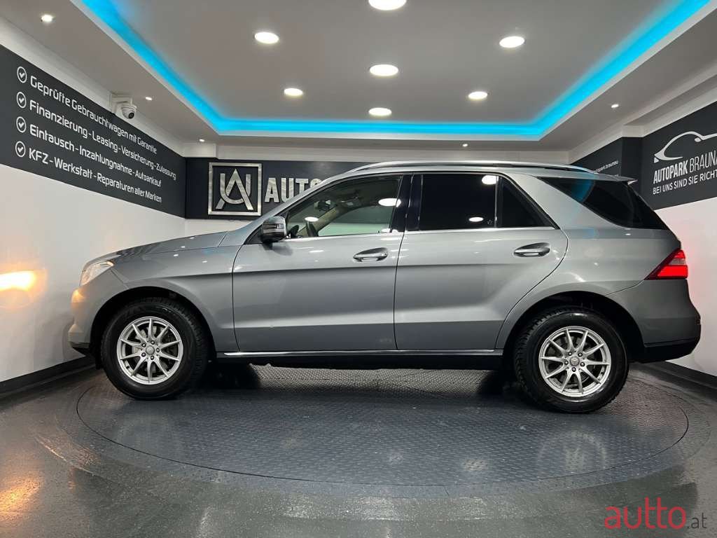 2014' Mercedes-Benz M-Klasse photo #3