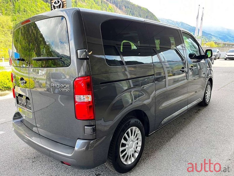 2021' Toyota ProAce photo #2