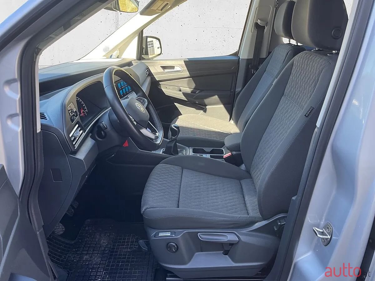 2021' Volkswagen Caddy photo #6