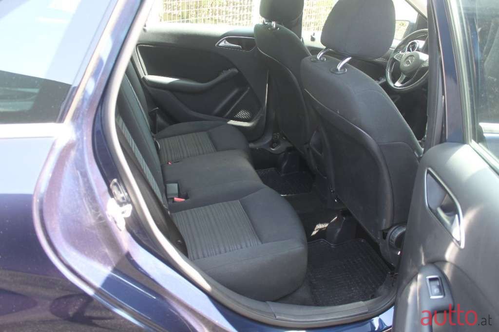 2017' Mercedes-Benz B-Klasse photo #6