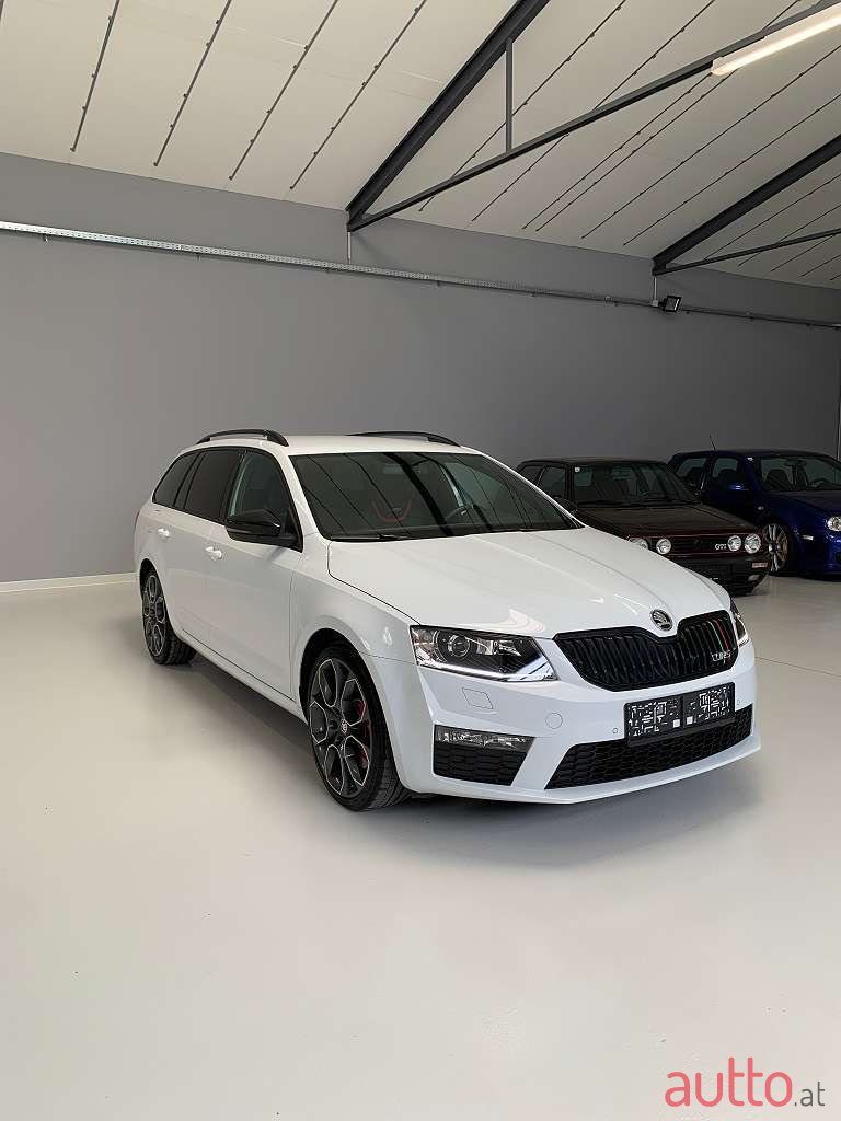 2016' Skoda Octavia photo #2