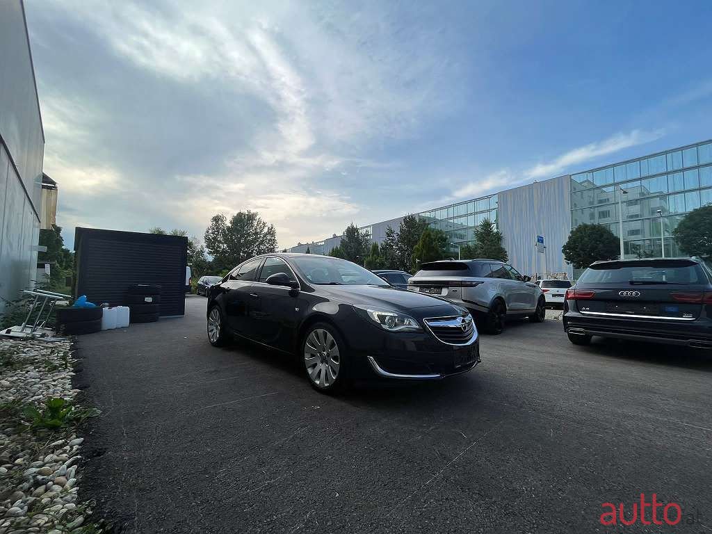 2015' Opel Insignia photo #3