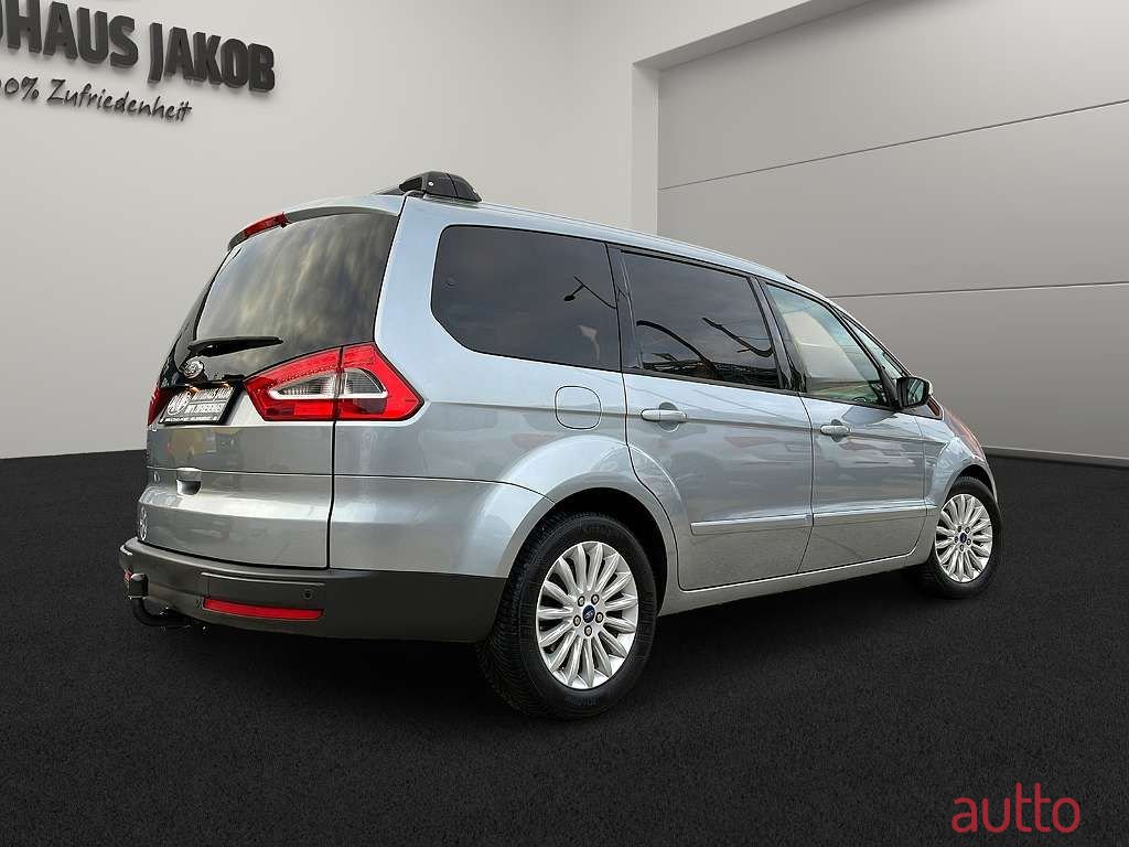 2015' Ford Galaxy photo #2
