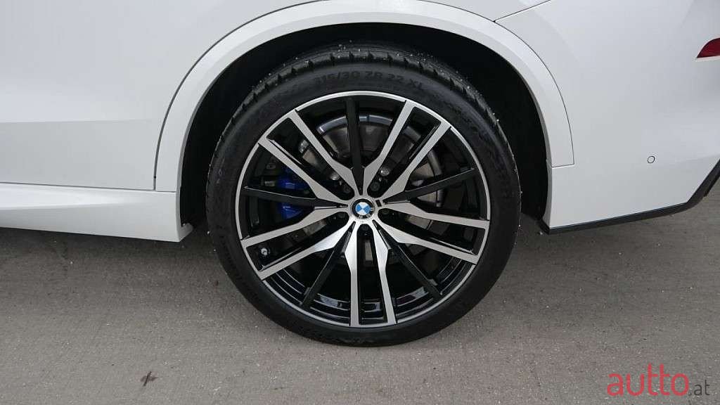 2021' BMW X5 photo #3