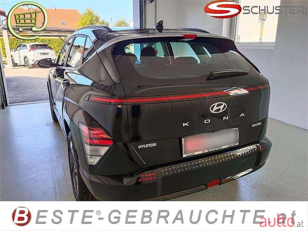 2023' Hyundai Kona photo #3