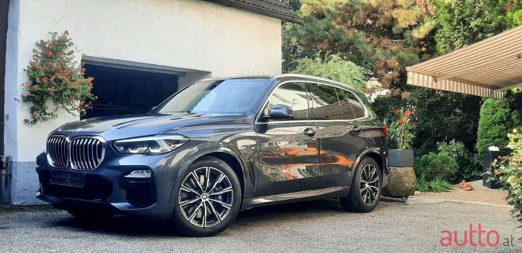 2019' BMW X5 photo #5