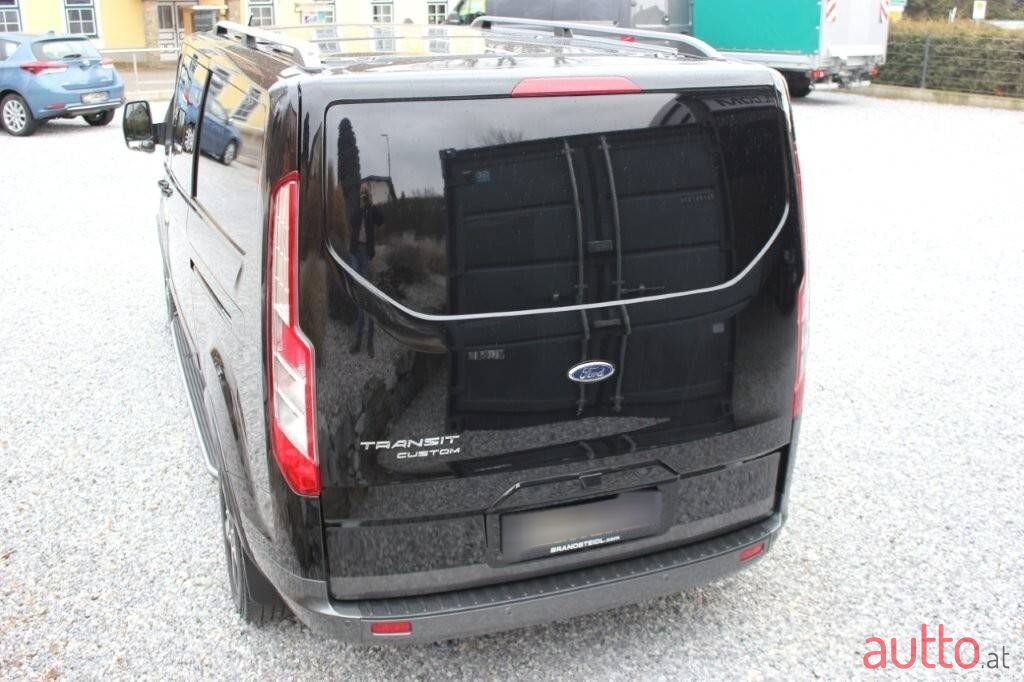 2022' Ford Transit Custom photo #5