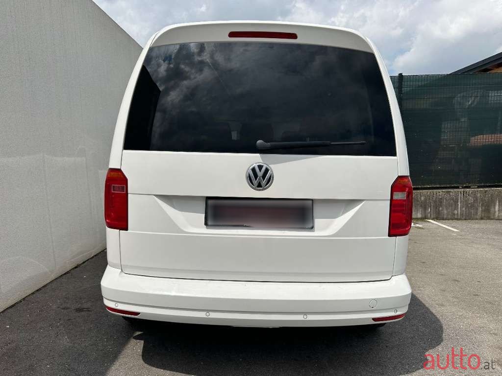 2016' Volkswagen Caddy photo #5