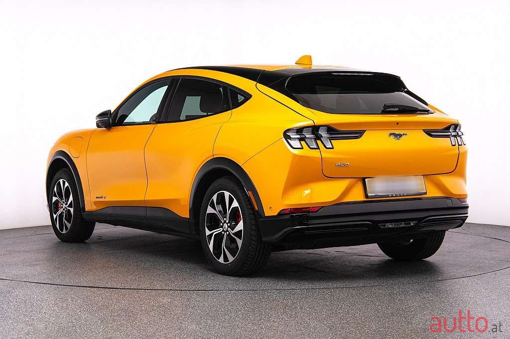 2023' Ford Mustang Mach-E photo #3