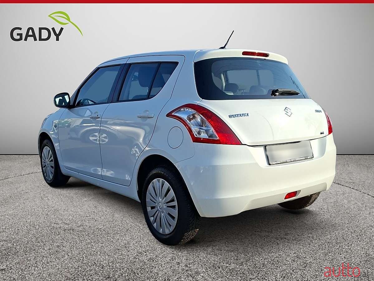 2016' Suzuki Swift photo #3