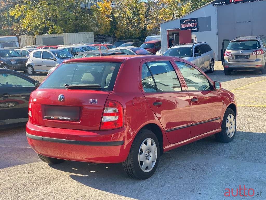 2004' Skoda Fabia photo #5