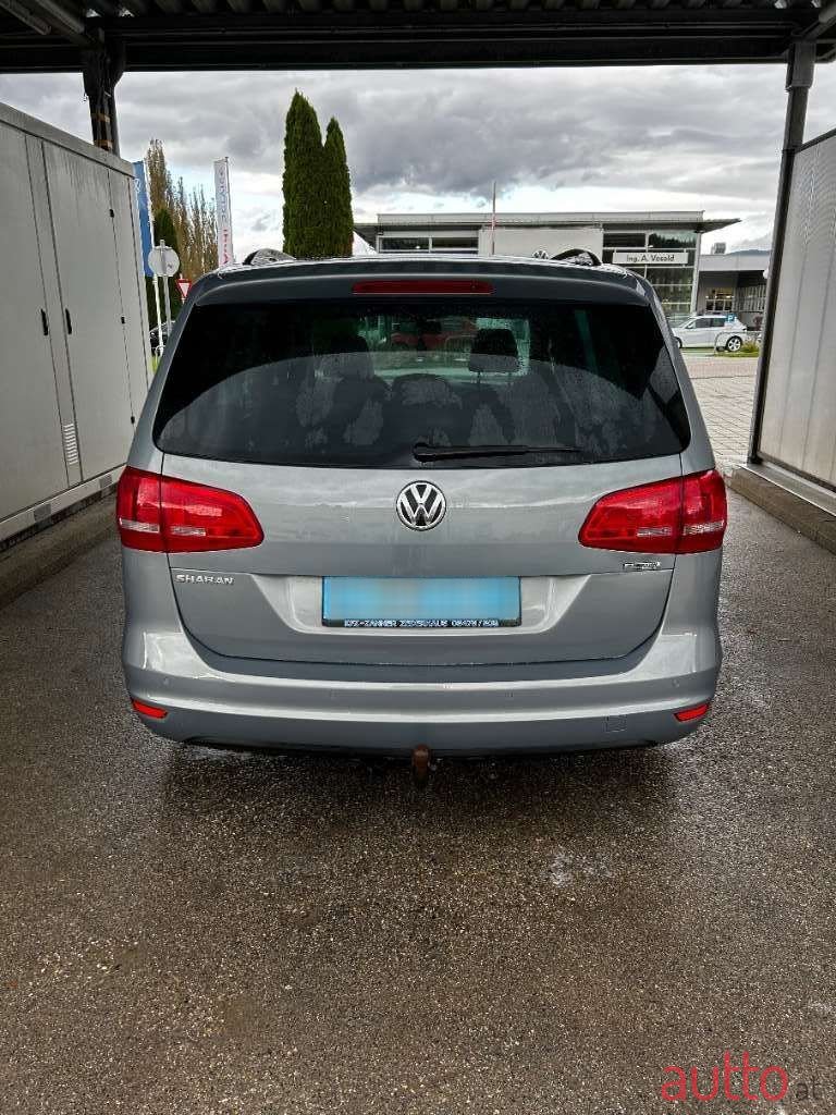 2010' Volkswagen Sharan photo #3
