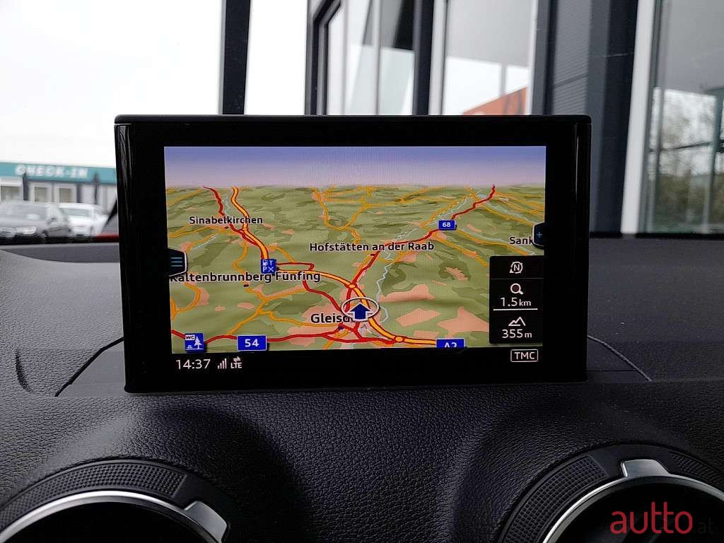 2019' Audi Q2 photo #4