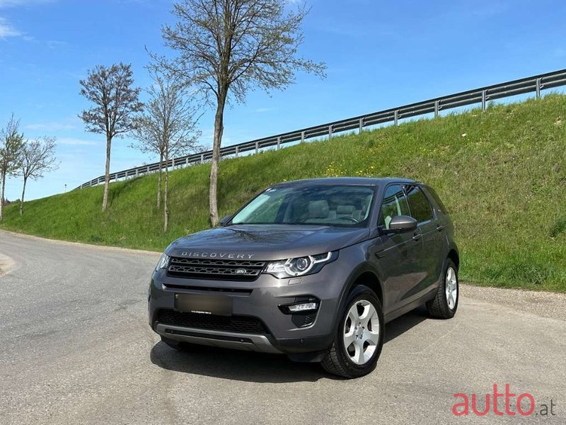 2015' Land Rover Discovery Sport photo #6
