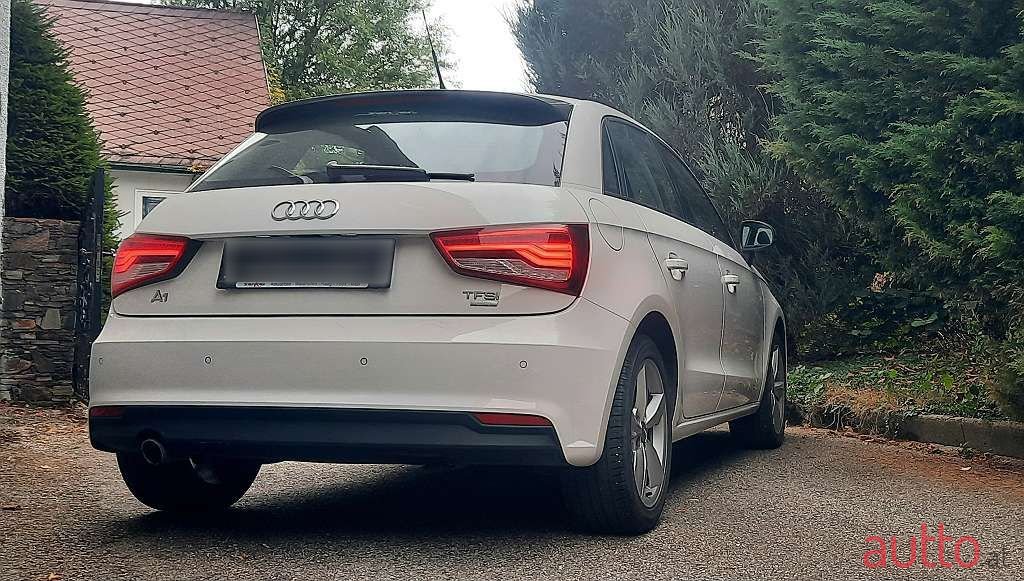 2016' Audi A1 photo #5