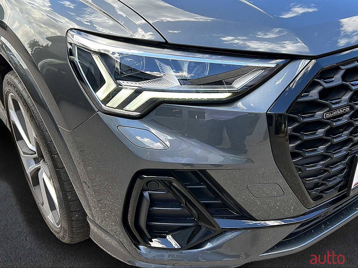 2019' Audi Q3 photo #6