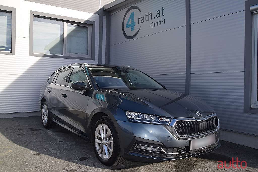 2020' Skoda Octavia photo #1