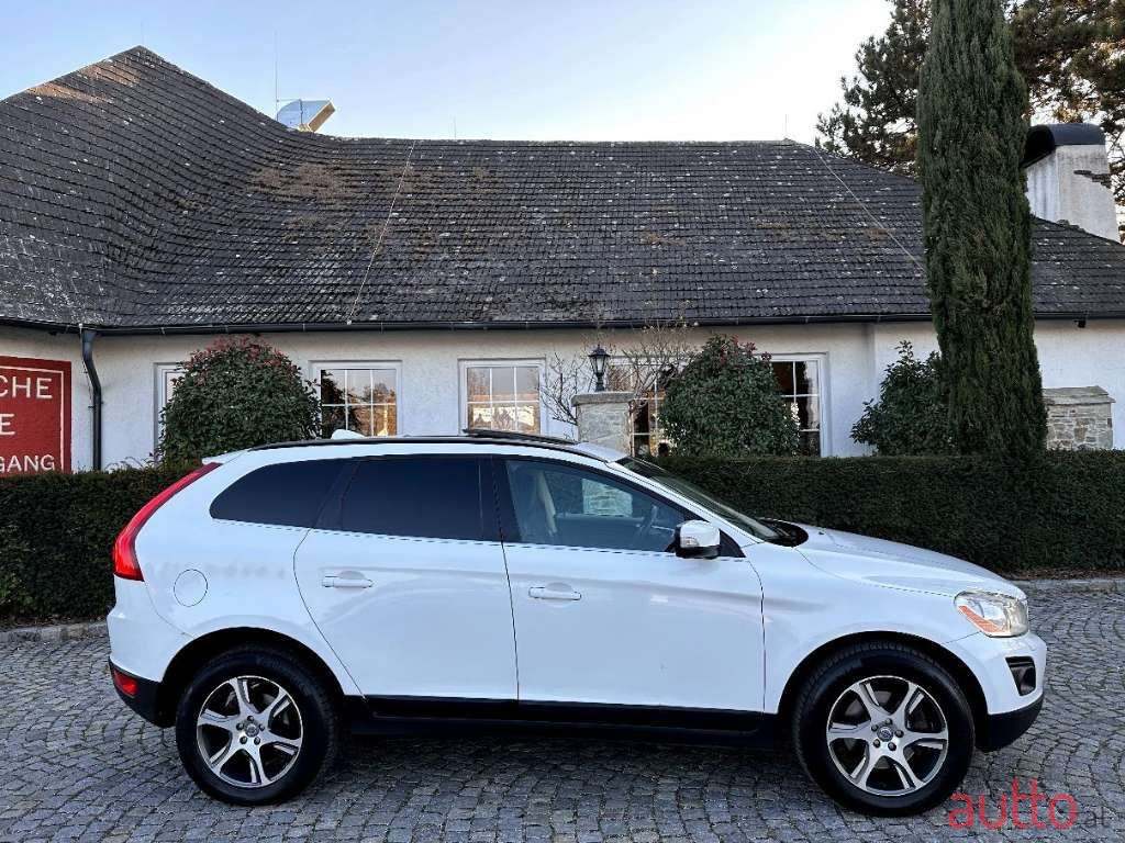 2010' Volvo XC60 photo #4