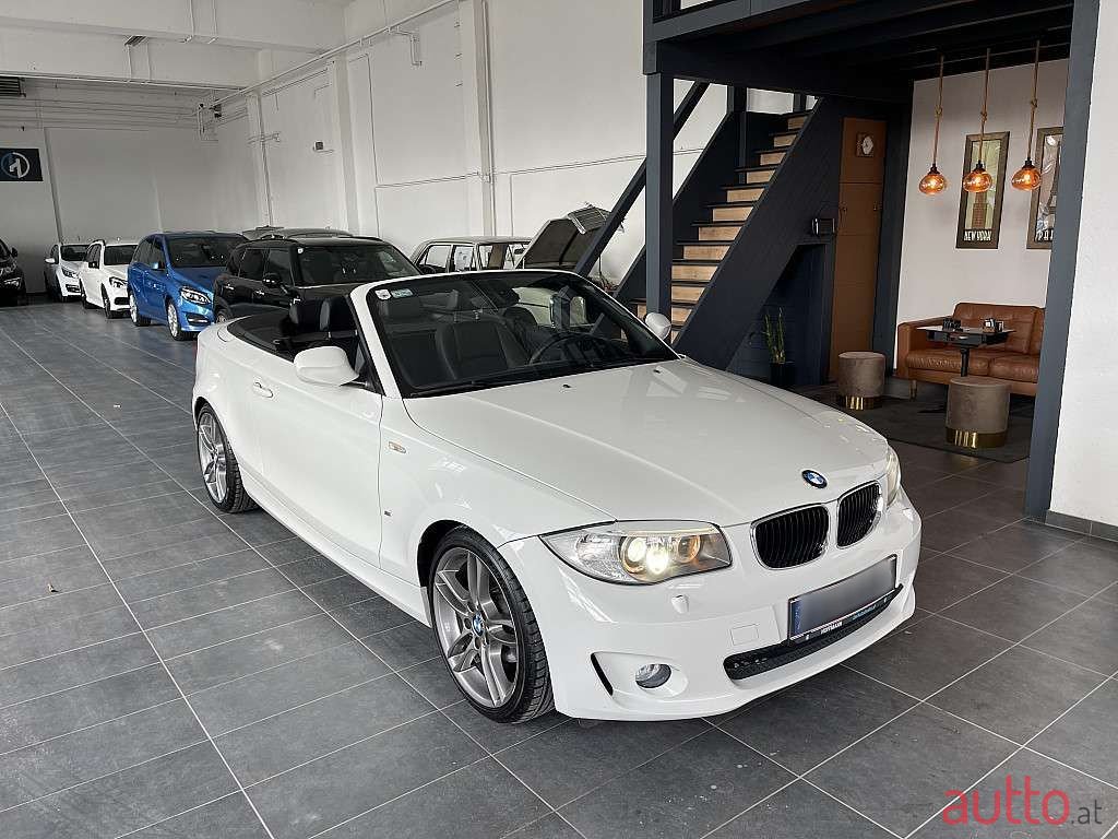 2011' BMW 1Er-Reihe photo #1